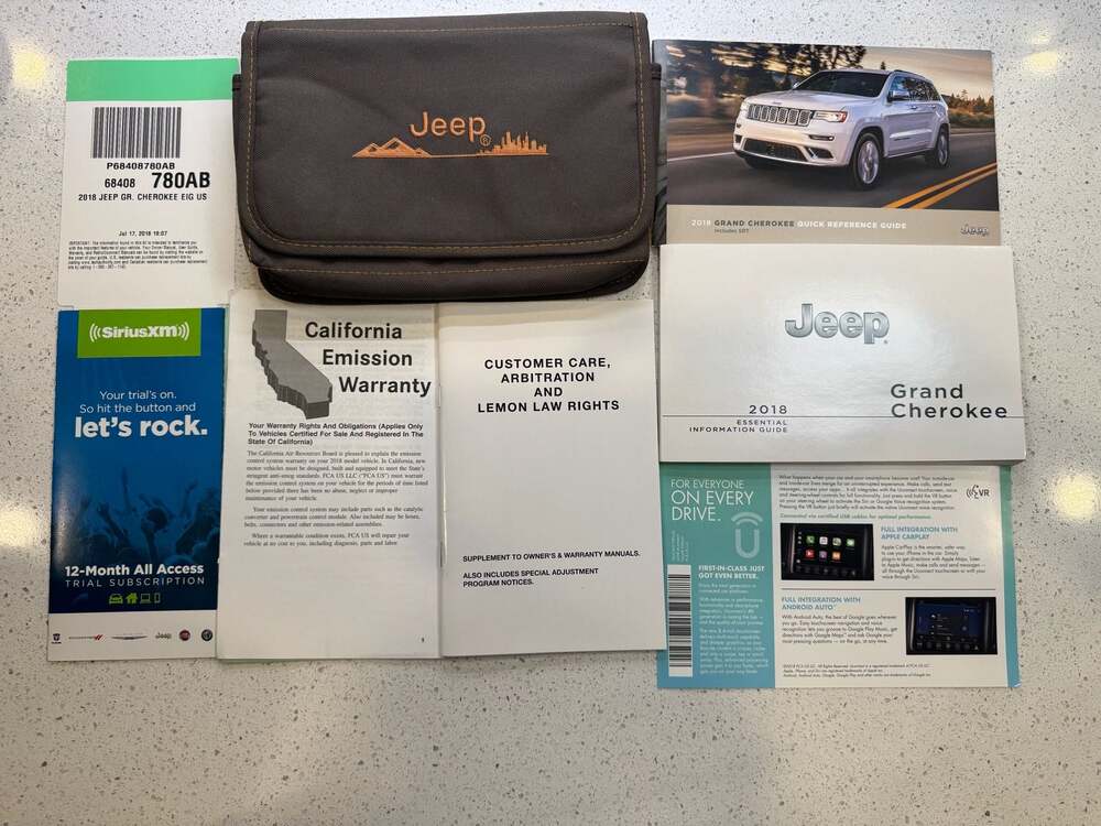 2018 Jeep Grand Cherokee Essential Information Owner's Manual Set with Case